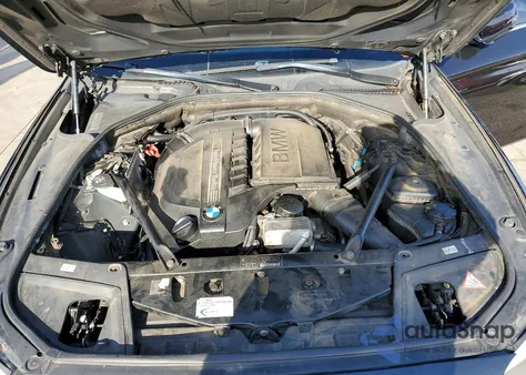 2011 BMW 535 Xi z USA, uszkodzony, nr VIN WBAFU7C56BDU54535